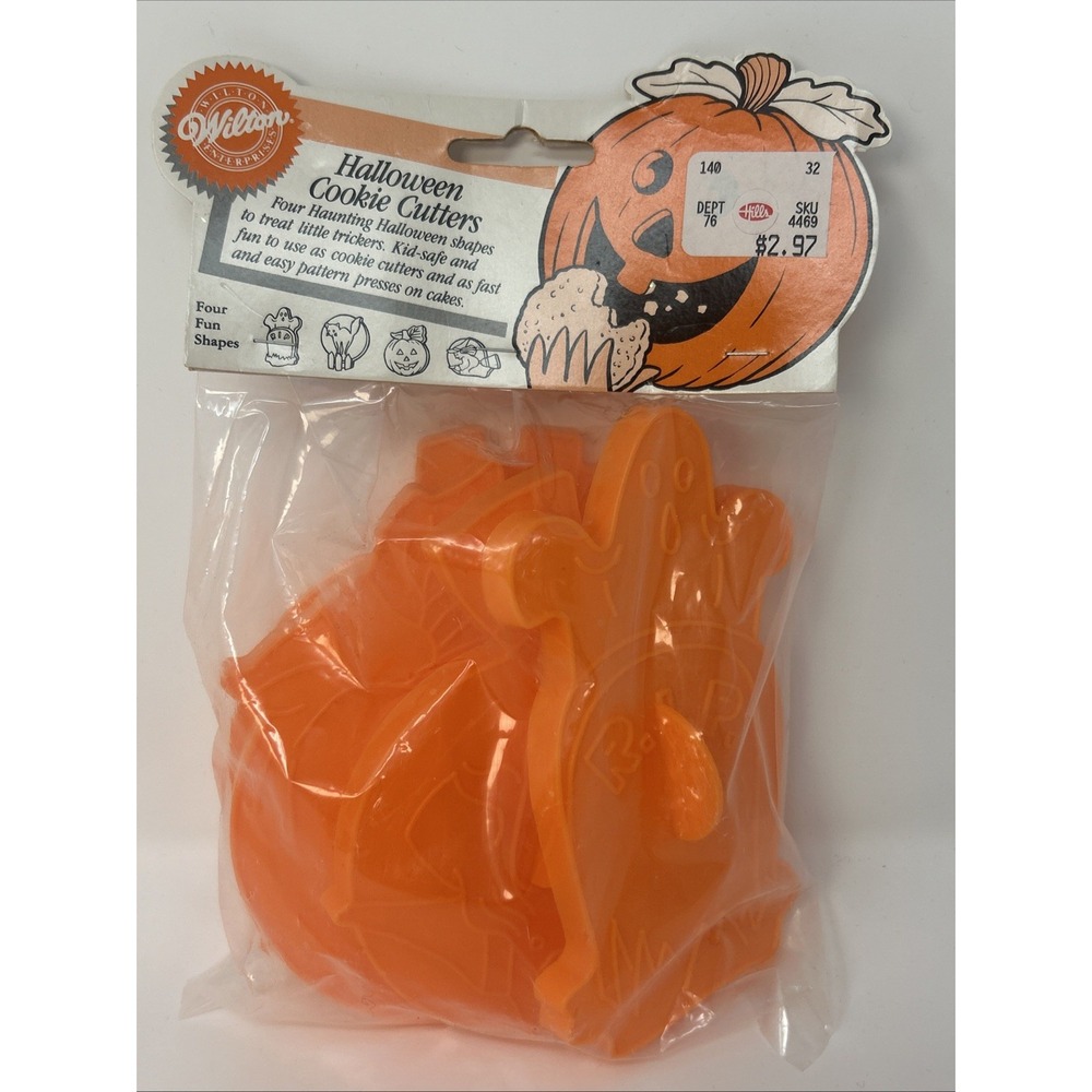 NEW Vintage Wilton Large Halloween Plastic Cookie Cutters 4 Pc 1988